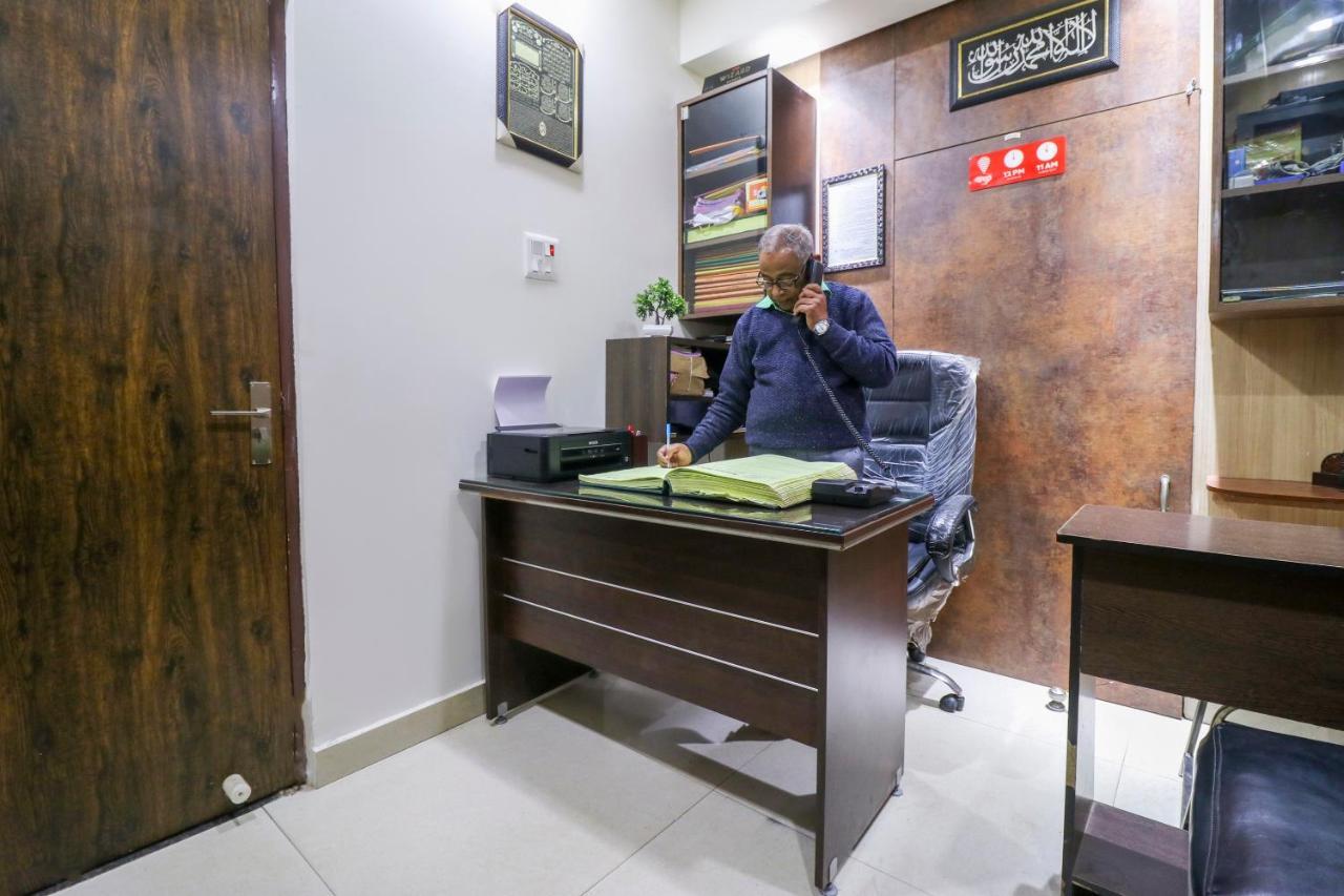 Oyo Flagship 69860 Mastana Palace Otel Varanasi Dış mekan fotoğraf