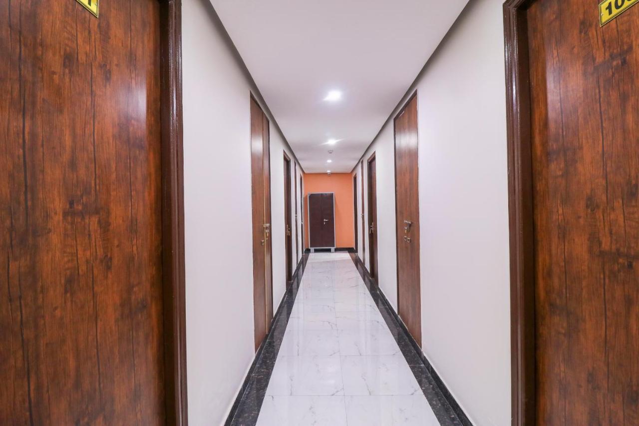 Oyo Flagship 69860 Mastana Palace Otel Varanasi Dış mekan fotoğraf